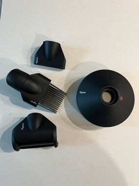 Dyson Black Air Wrap Hair Tool Attachment Set with Comb and Nozzle Accessories